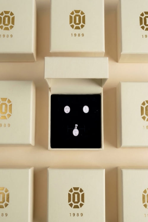 Cargar la imagen 1 en la vista de la galería. Juego Virgen Con Microcircones Blancos