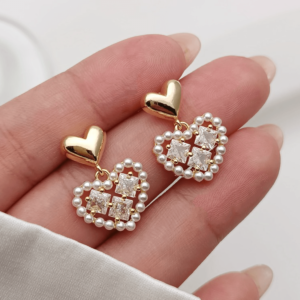 TOPO DE DOBLE CORAZÓN BLANCO Y DORADO